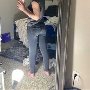 American Eagle super low begging